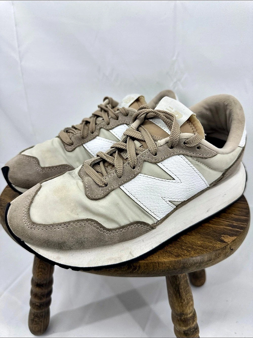 New Balance 327 Sea Salt White Sneakers in White & Brown